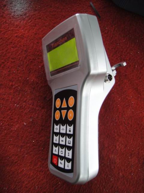 Hand Held Remote for HR Series Digital Crane Scales (Side view)
